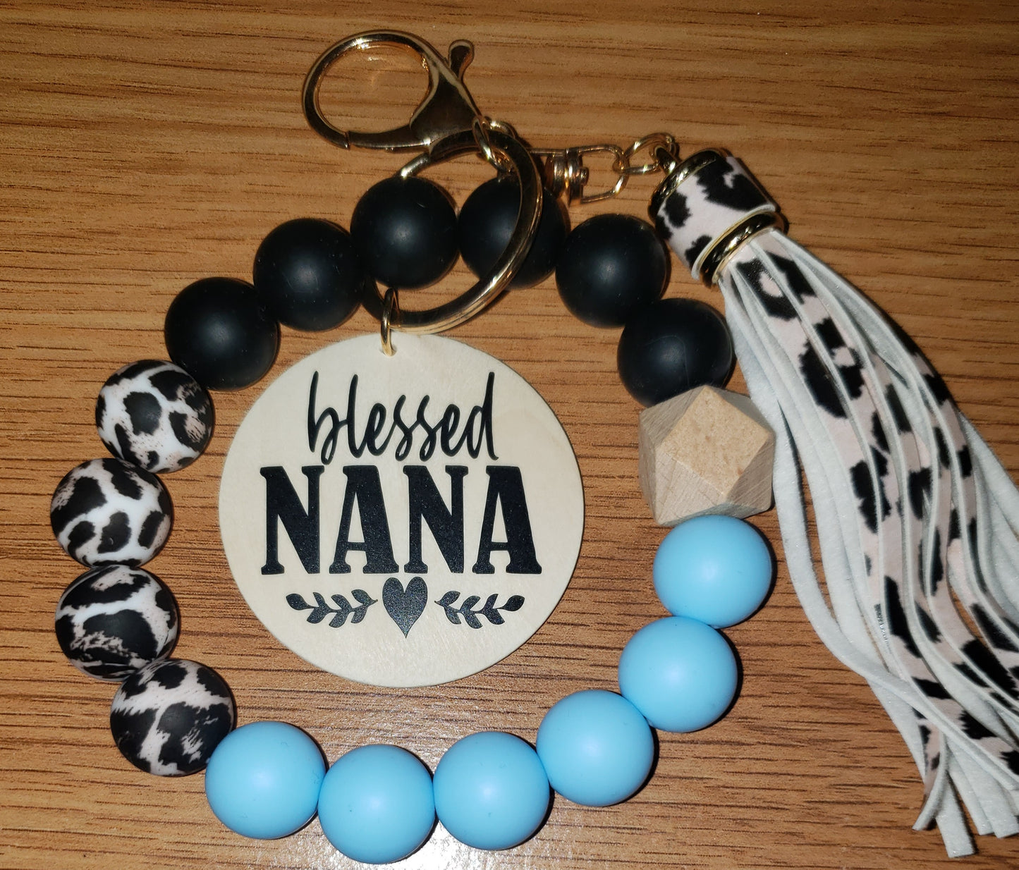 BEADED WRISTLET KEYCHAIN