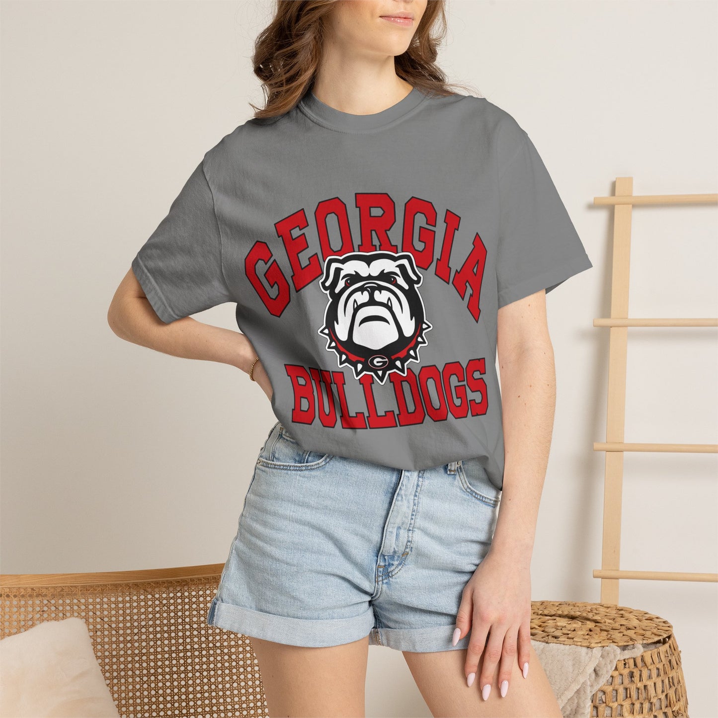 Georgia Bulldogs T-Shirt — Vintage Collegiate Bulldog Logo Tee